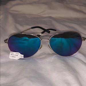 Matthew Williamson Linda Farrow Gallery Aviator